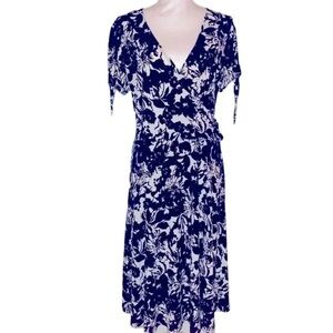 Apt. 9 Brand Ladies Retro Wrap Dress, Black and White Floral Design in Size XL